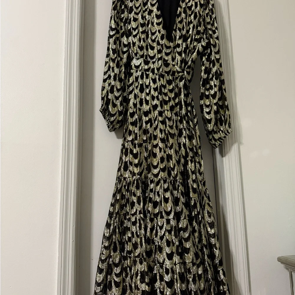 Gibson Latimer Gold + Black Metallic Wrap Midi Dress - Picture 2 of 4
